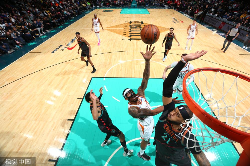 在竞争激烈 在竞争激烈